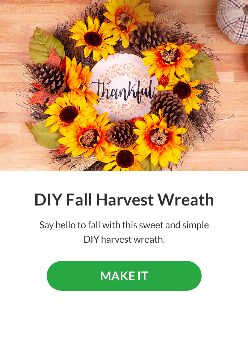 Say hello to fall with this sweet and simple DIY harvest wreath. MAKE IT!