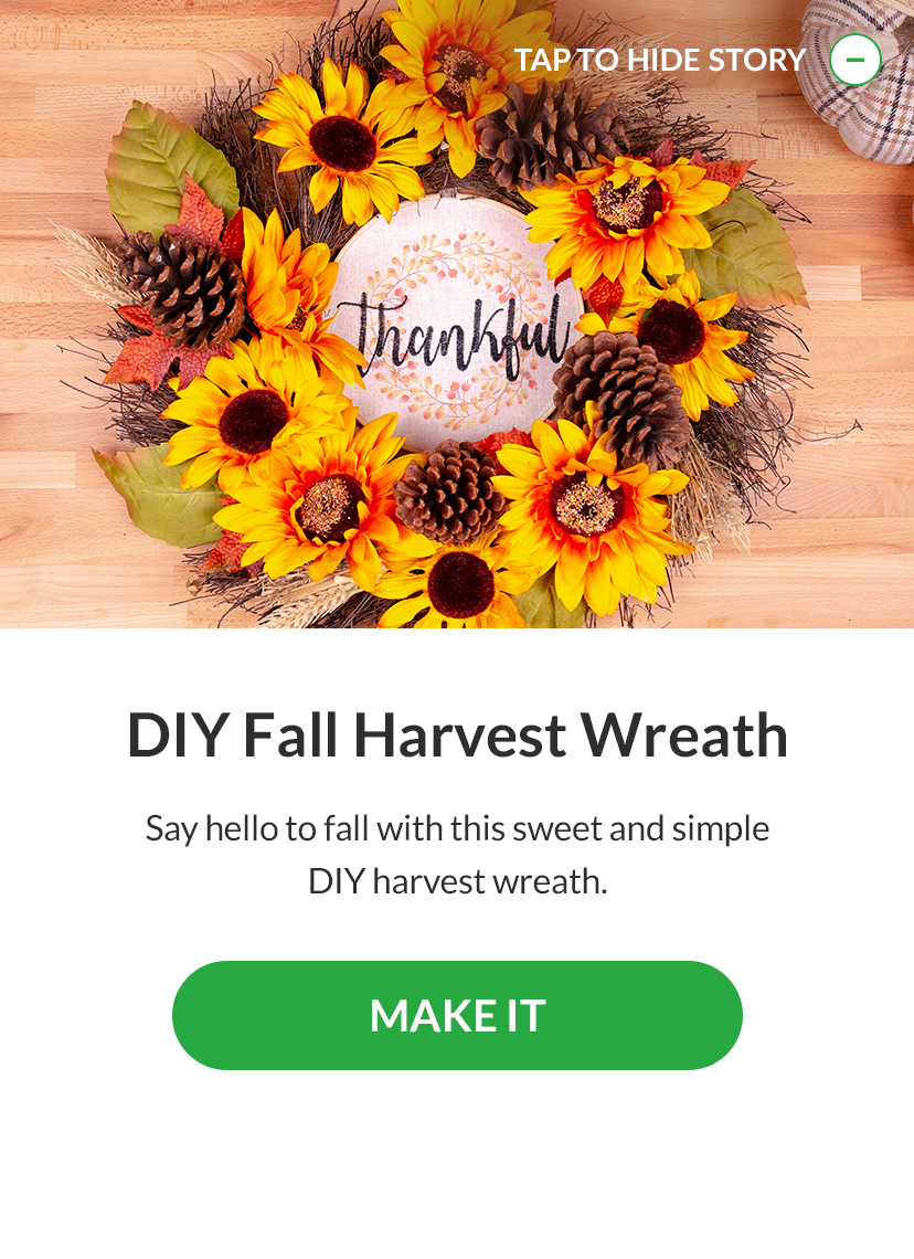 Say hello to fall with this sweet and simple DIY harvest wreath. MAKE IT!